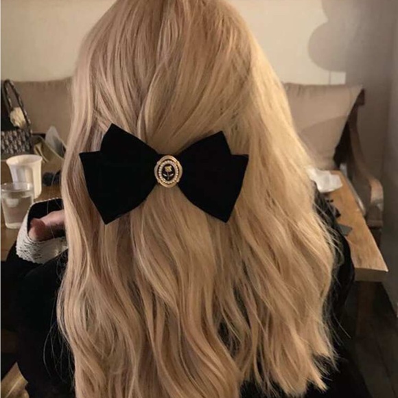 Set of 2 Black Velvet Detail Hair Clips - Picture 4 of 6